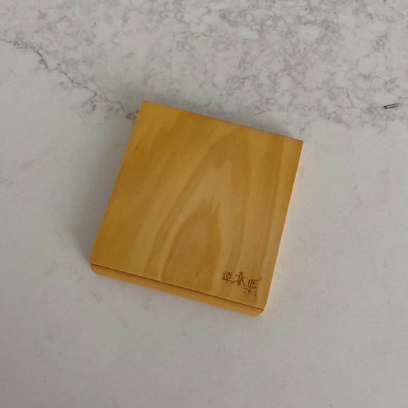 Bamboo Pocket Makeup Mirror With Batik Fabric Protective Bag - Picture 6 of 12